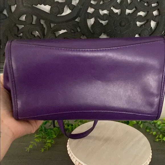 Coach Purple Leather Tote with Elegant Design-Small - Picture 3 of 9